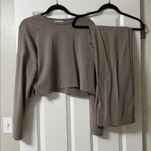 Women's Taupe Lounge Set